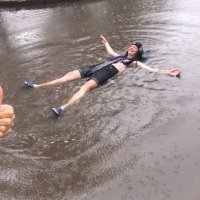 Этих придурков целая армия.