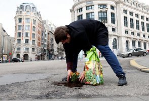 Ну вот вам Европы в топку :) первая фотка определите где Бельгия и где Голландия :)
Остальное будет только Бельгия :) Кстати у нас самый высокий дорожный налог в Европе но дороги почему то не делают , наверное тоже воруют ?:)