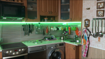 Не обращай внимание) Это просто скрин с видео, ргбшка под музыку моргала в этот момент.