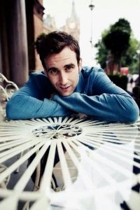 Мальчик из "Омена" ну очень уж похож на мальчика из "Гарри Поттера".