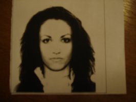 ""В УГИБДД по Петербургу и Ленобласти к вечеру вторника назвали имена предполагаемых беглецов. Это 35-летний Максим Подкуйко и 28-летняя Анна Примакина. Оба объявлены в розыск. Максим Подкуйко работает частным юристом, участвует в судебных процессах, кроме уголовных. Ранее трудился в юридическом отделе банков и в роли помощника адвоката...""