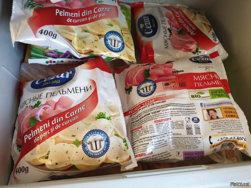 а вот и не везде, у нас есть отличные пельмени "cezar", стоят ~280руб/кг, сейчас по акции примерно 200руб/кг, реально качественные и вкусные, я не любитель пельмешек, да и готовить люблю и могЮ, но сейчас че-то подсел :)