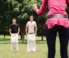 Парни уже готовы, но стесняются.