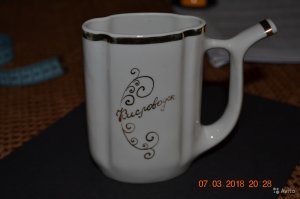 Смысл бюветницы не нюхать носом воду, а сразу в себя.