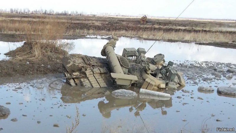 Трудовые будни матчасти из 240-го учебного танкового полка, Хабаровский край, поселок Анастасьевка.