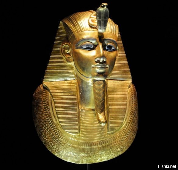 И тут такая Хатшепсут пришла и нафиг разорвала теории, шаблоны и стереотипы.