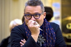 Какие симпатичные статные мужчины...с волевым взглядом. Нужно эти фотки гею васильеву отправить, который заявил что всех красивых мужчин извели сталинские репрессии...