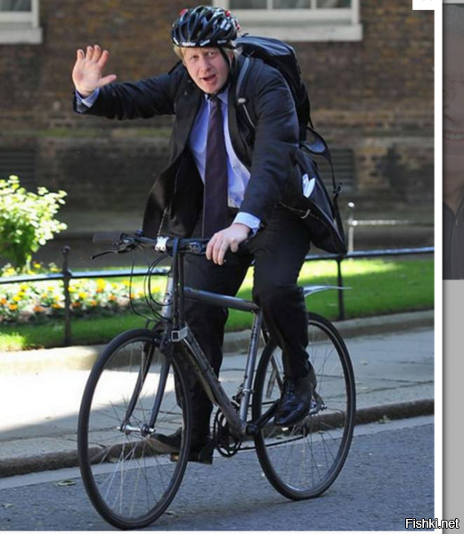А вот мэр Лондона и будущий премьер-министр Англии еде на велосипеде на работу.


А вот президент европейской страны едет на велосипеде на работу.

.
.
Но продвинутые пропагандисты думают, что все вокруг такие же тупые, как они и не могут увидеть обычную ПиАр акцию в действиях заграничных политиков.