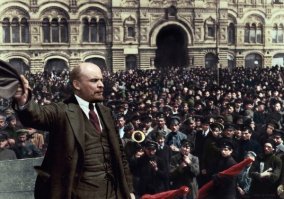 Владимир Ильич объявляет о наступлении эры цветной фотографии.