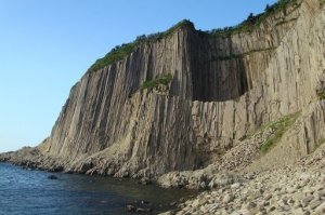 Мыс Столбчатый, остров Кунашир.
