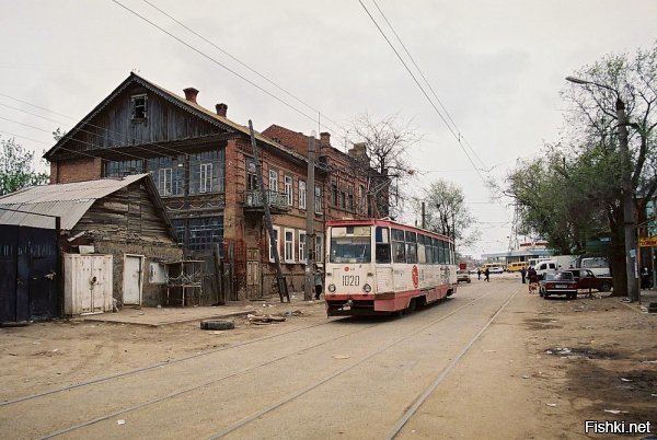 А это - Астрахань, 1997 год. Привет из святых девяностых.