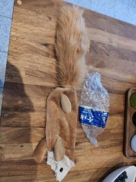 Бутылки ещё и сменные, собакенам нравится когда хрустит.