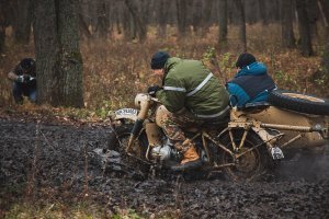 Слишком гламурно)
Шеянов покатухи устраивает - вот нормальная стихия этого тяжа, а не глянец)