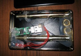 ...и флешка в жестком диске