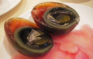 Комментарии в разных группах к постам