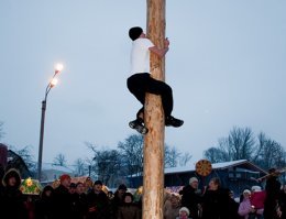 Вспомнил себя на прошлую масленицу, аж прослезился.