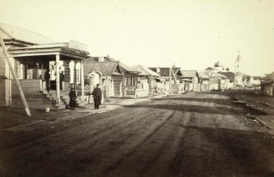 В Бурятии и Иркутске в принципе деревни не изменились до сих пор. Разве асфальт положили,только да палисадники появились.