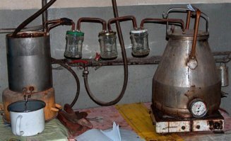 Я когда малым был, часто наблюдал, как дед пытался сделать, модель паравоза. Но у него не выходило, ни чего. И он разочарованный засыпал под столом(((