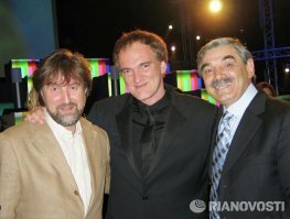Договариваются о съёмке "Разбить Nofeelet-1".