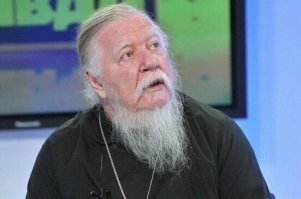 По моему это протеере-.хз как это выговорить Смирнов в молодости.