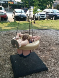 Неловкие ситуации, которые могли произойти только с девушками