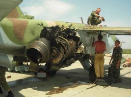 «Попал! Но он летит»: штурмовик Су-25 выдержал попадание танка в Афганистане и улетел на базу