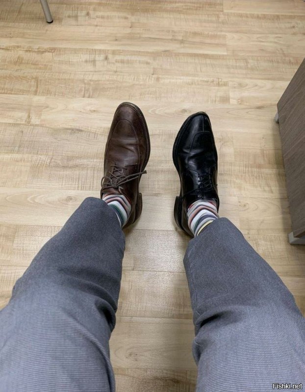 Такие носки с классическими туфлями может надевать только идиот или Джастин Трюдо...