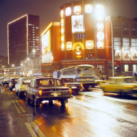 Куда делось многоэтажное здание за Почтамтом??...