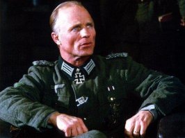20 красивых актеров, которым идёт военная форма