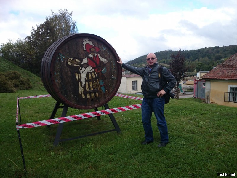 Сразу экскурсии на пивовар Крушовице вспомнил. Идёшь по территории между цехами - хмель прямо в воздухе ощущается, как будто он плотный. Ну и дегустация в конце экскурсии - тоже хорошая вещь.