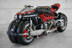 А ещё есть нормальный Lazareth LM 410 с мотором Maserati V8! И вот он быстрый :)))