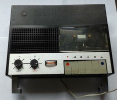 На фото магнитофон "Электроника-301" образца 1972 года.