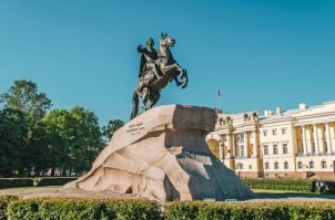А ведь у Фальконе наверное тоже потомки есть