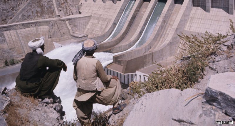 Почему ж нету-то?

Вот, Политехнический институт, вот - ГЭС, а вообще

"начиная с 1960-х, СССР построил в Афганистане 142 экономических и инфраструктурных объекта.

Строительство многих из них было завершено еще до ввода советских войск в декабре 1979-го."