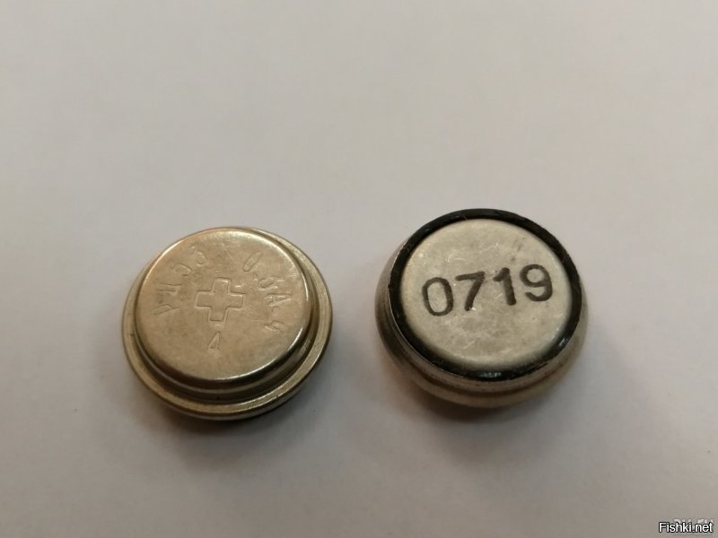 Градусник? Батарейки были РЦ-53. Там ртути поболе будет.