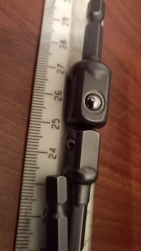 А я специально рукой помахал.