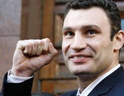 Комментарии в разных группах к постам