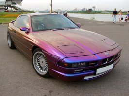 Альпина B12 в хамелеоновом окрасе. Фотка со встречи клуба авто.ру в крылатском в середине 2001 года.