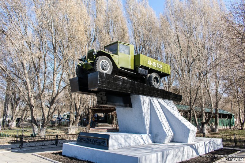 Памятник ЗИС-5 в Самаре. До установки на постамент в 1985 году числился в заводской пож.части в качестве разъездной и был на ходу.