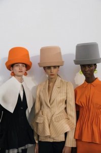 примерно такой же...
Блин, да их огромное количество!!!