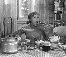 Понедельничный пост позитива и юмора в демотиваторах