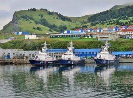 А вот еще ДВА города Курильских. Разных.
Сильно отличается от того дерьма, которое вам кинули и которым вы обмазываетесь, да?
Таким как ты, и прочему хомячью, такие фотографии как серпом по яйцам, да?