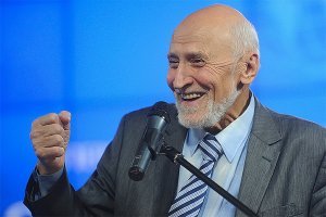 В Дагестане аниматоры в костюмах героев «Маши и Медведя» устроили потешное побоище