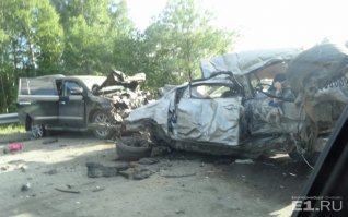 ""Как рассказали коллеги погибшей, семья на выходных собиралась посетить аквапарк в Екатеринбурге. Сама семья   из Перми.
  Поехали всей семьей. И с собой взяли близкого друга сына,   рассказала 59.ru коллега погибшей Марии (имя изменено.   Прим. автора).   Они доехали до Екатеринбурга. Отдохнули всей семьей. Они уже возвращались обратно в Краснокамск, когда случилась эта страшная авария. Мы очень ждали их возвращения...
Мария занималась продажами на заводе, производящем пластиковые окна. Недавно вышла из декрета.
  Мария   очень порядочный человек. С дочкой совсем недавно приходила на работу,   вспоминают коллеги.   Ждала места в садике. На работе ее очень любили.""