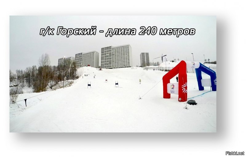 Здрав буде, боярин! 
Ты, случайно, не встречал 
этого увлекательного персонажа?

P.S. Костюм сноубордовский, 
похоже в этом году не пригодится...
Пичаль... 
А я, с трени пришел, у нас   -14 и снег.
Завтра снова пойду.