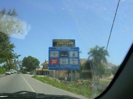 Был в Доминикане 3 раза по работе.
Откуда автор столь осведомлен правоохранительной системой остается загадкой, т.к. пишет, что пост сам "придумал".
Насчет проституции - врядли кто-то захочет маленького толстого лилипута, именно таково большинство женщин.
Помимо выше указанного:
- жара +30+ круглый год, можно сдохнуть.
- дожди каждый день
- долгота дня - в 9 утра еще темно, в 5 вечера хоть глаз коли)))
Везде бегают козлики. Местные жители не охотно употребляют их в пищу, а мне очень понравились))
Фрукты по низкой цене повсеместно.. 
Вода в Карибском море - прозрачнее стекла..
Рядом Гаити, изредка можно было услышать взрывы и выстрелы из тяжелого оружия))
Очень ценят специалистов, которые проходили обучение в Ленинграде!!!)))

Автор не в той Доминикане был!