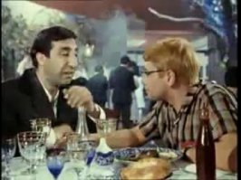 Но учтите, обычай требует, чтобы все было натурально. Никто ничего не знает.
Невеста будет сопротивляться, брыкаться, даже кусаться, звать милицию, кричать: "Я буду жаловаться в обком!", - но Вы не обращайте внимания. Это старинный красивый обычай.