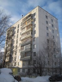 Не. Эти дома строились с середины 70х годов. Хрущевка это вот.