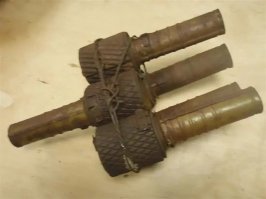 Йобнутая.  Кто ж на такие марши с коктейлем Молотова ходит?