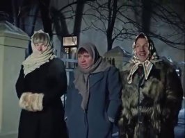 Девушка заказала тысячу пластиковых глаз, чтобы разыграть парня